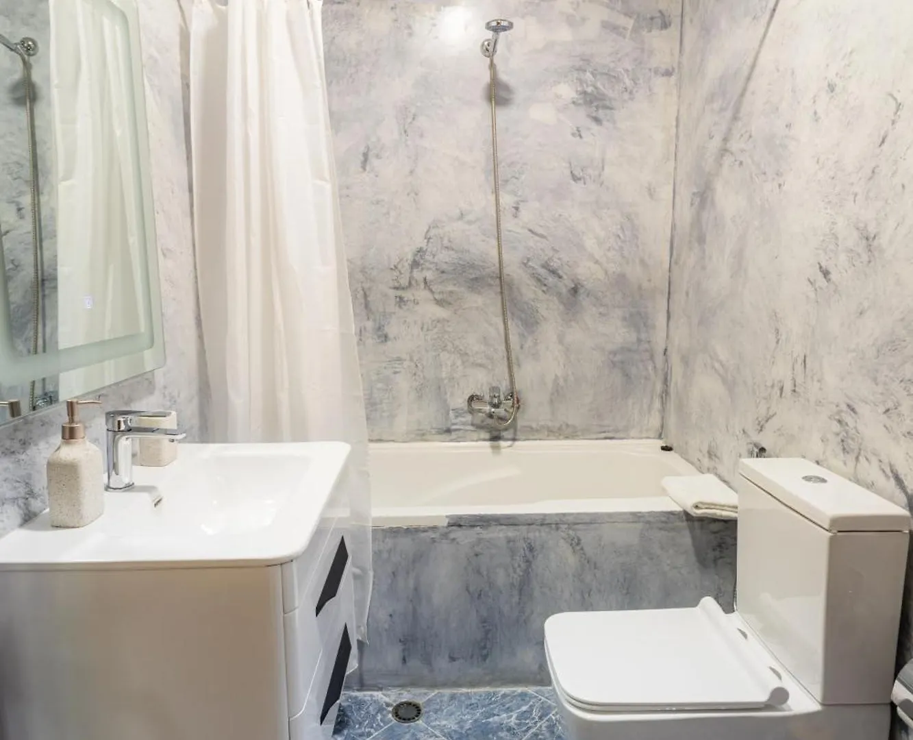 Central Cane Apartment 2 Tirana