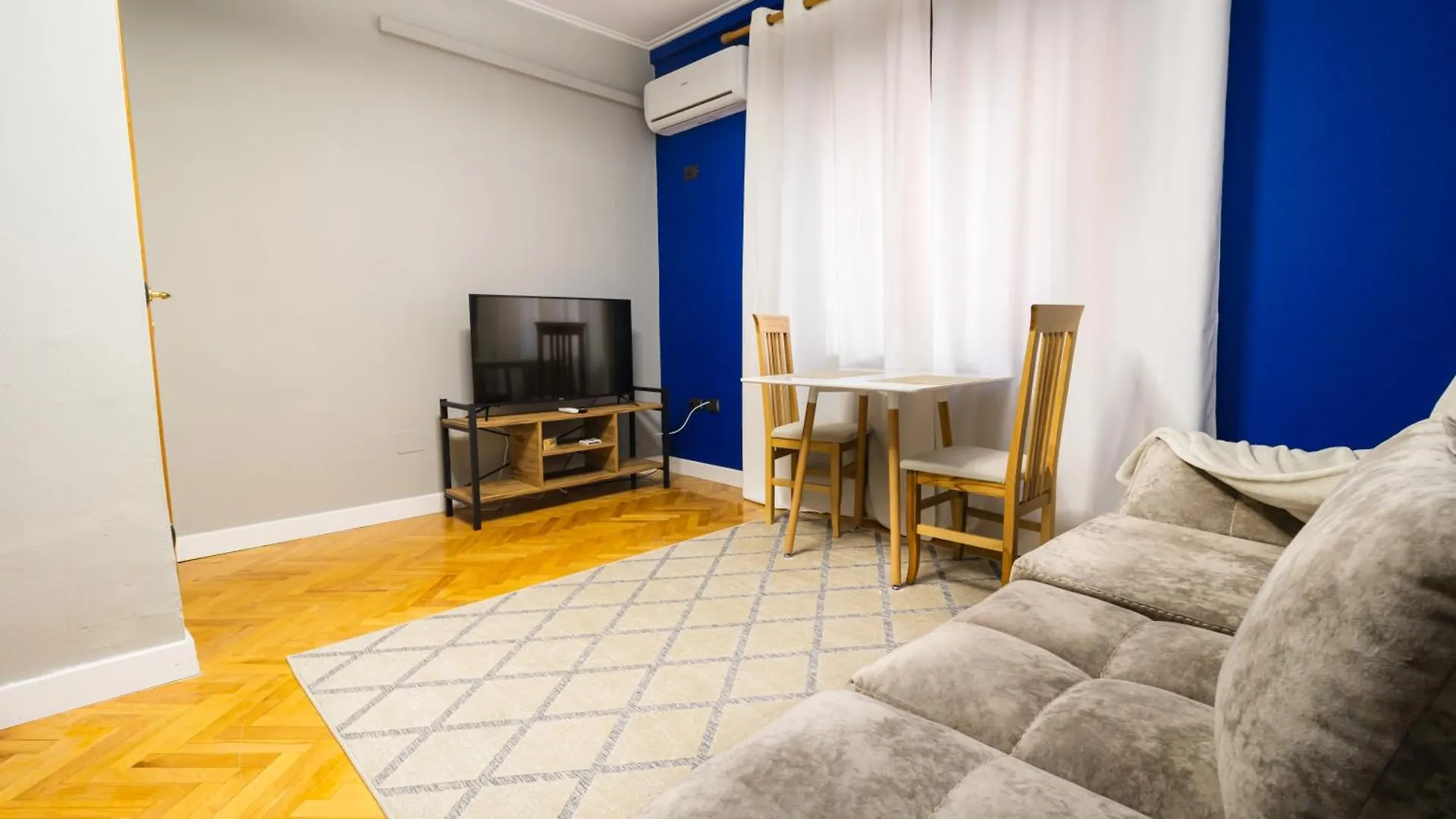 Central Cane Apartment 2 Tirana Albania